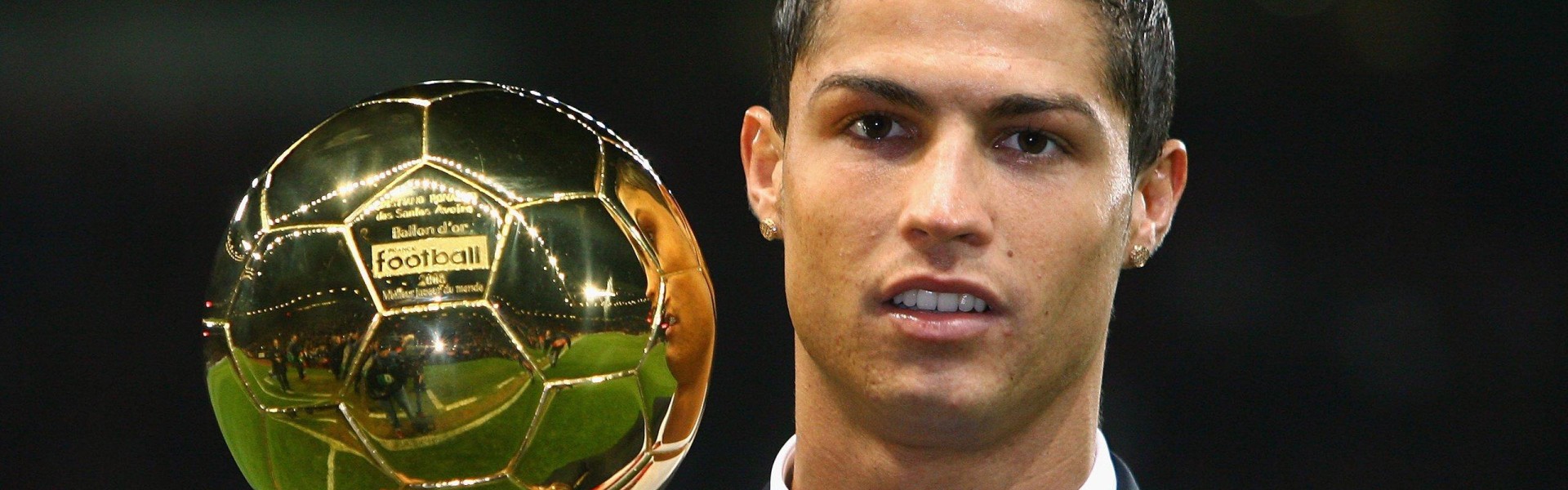 咪咕体育直播-世界顶级裁判揭秘:世俱杯著名执法者档案一览